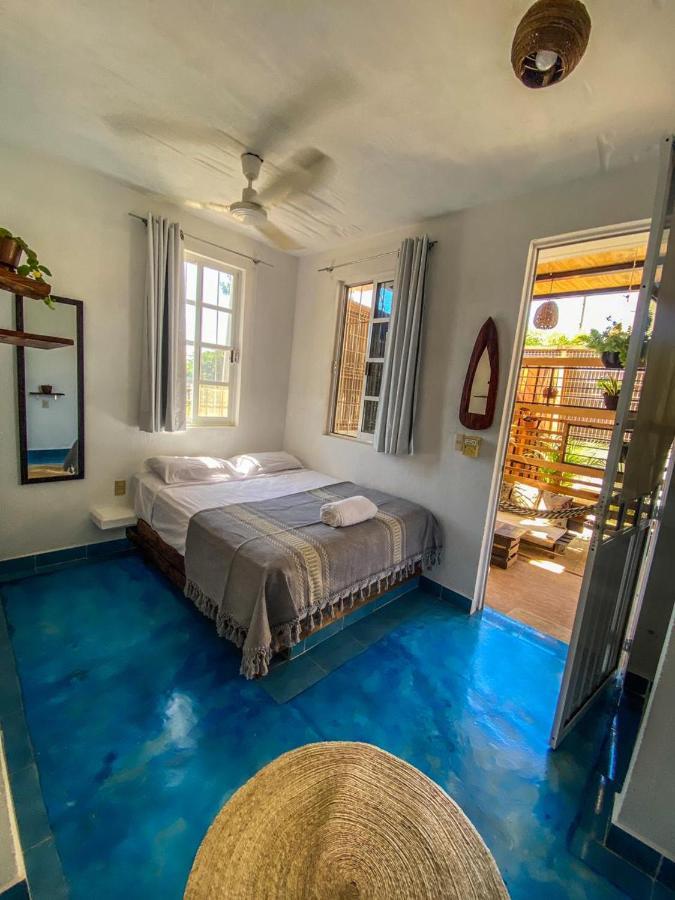 Shaka House Hotel Puerto Escondido  Exterior photo