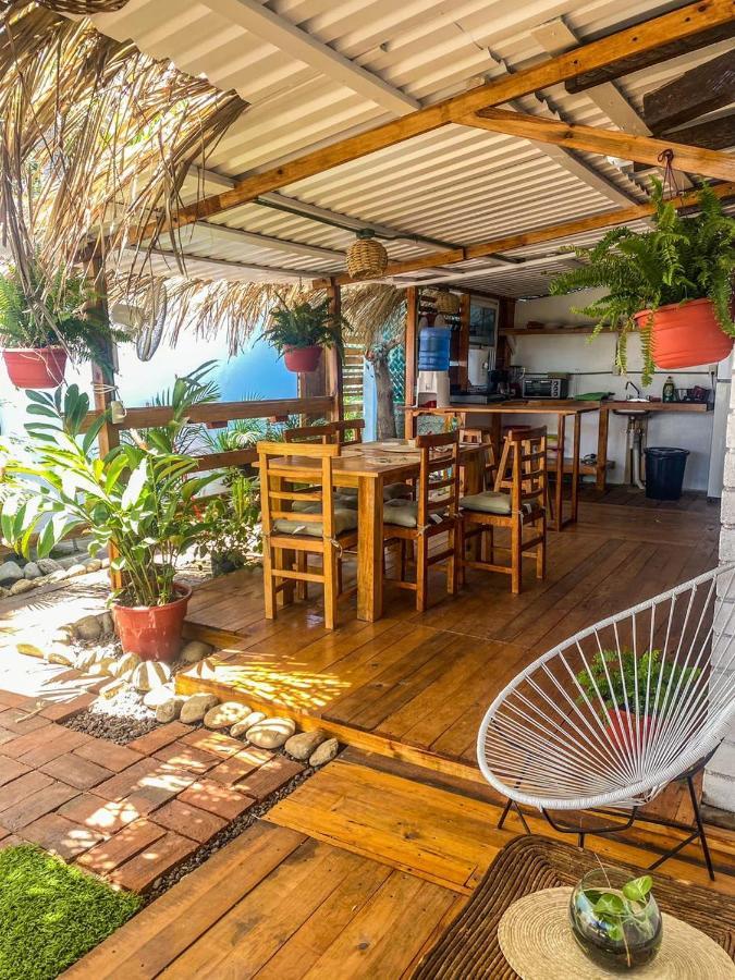 Shaka House Hotel Puerto Escondido  Exterior photo